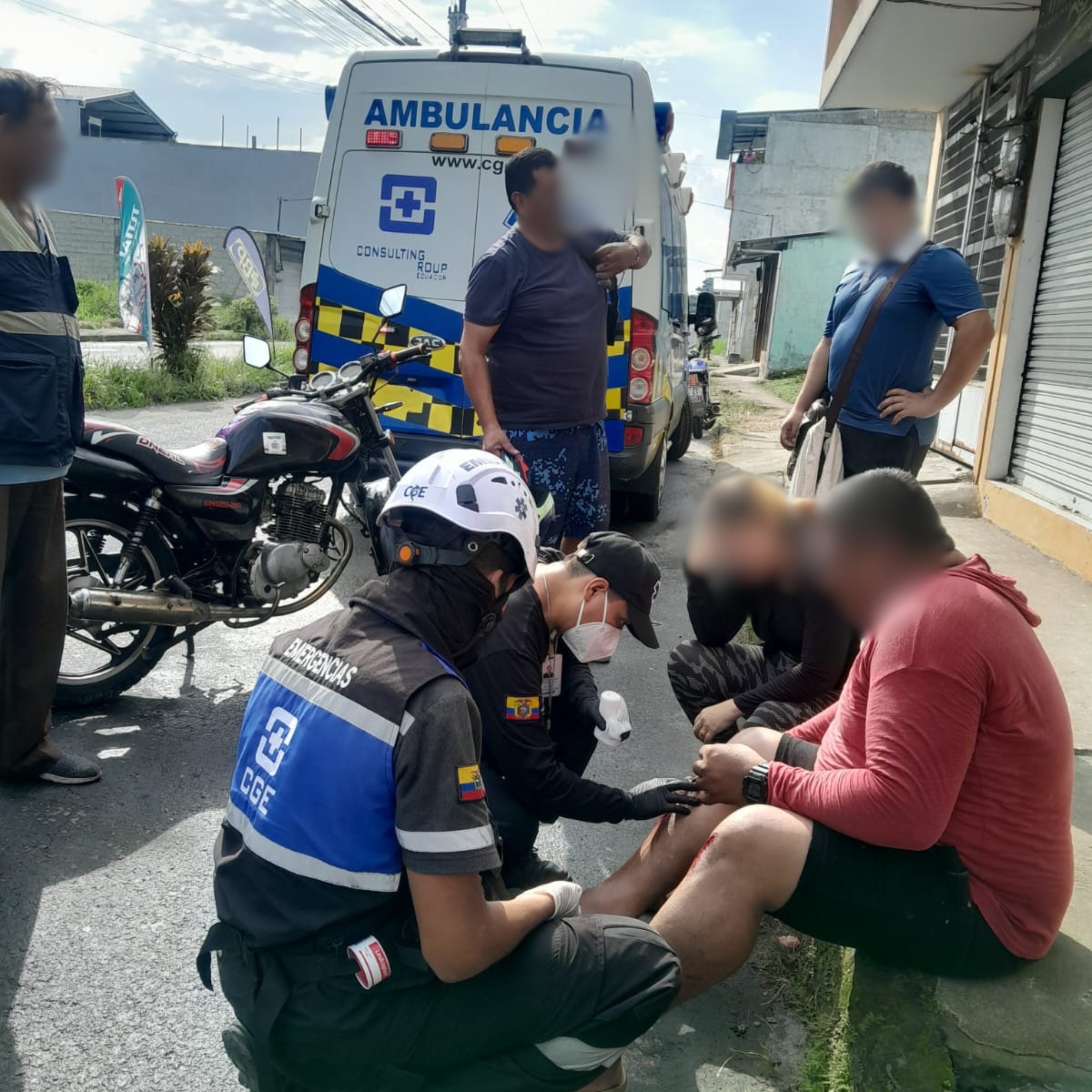 Voluntarios ayudaron a atender una emergencia por accidente de tránsito en Los Girasoles