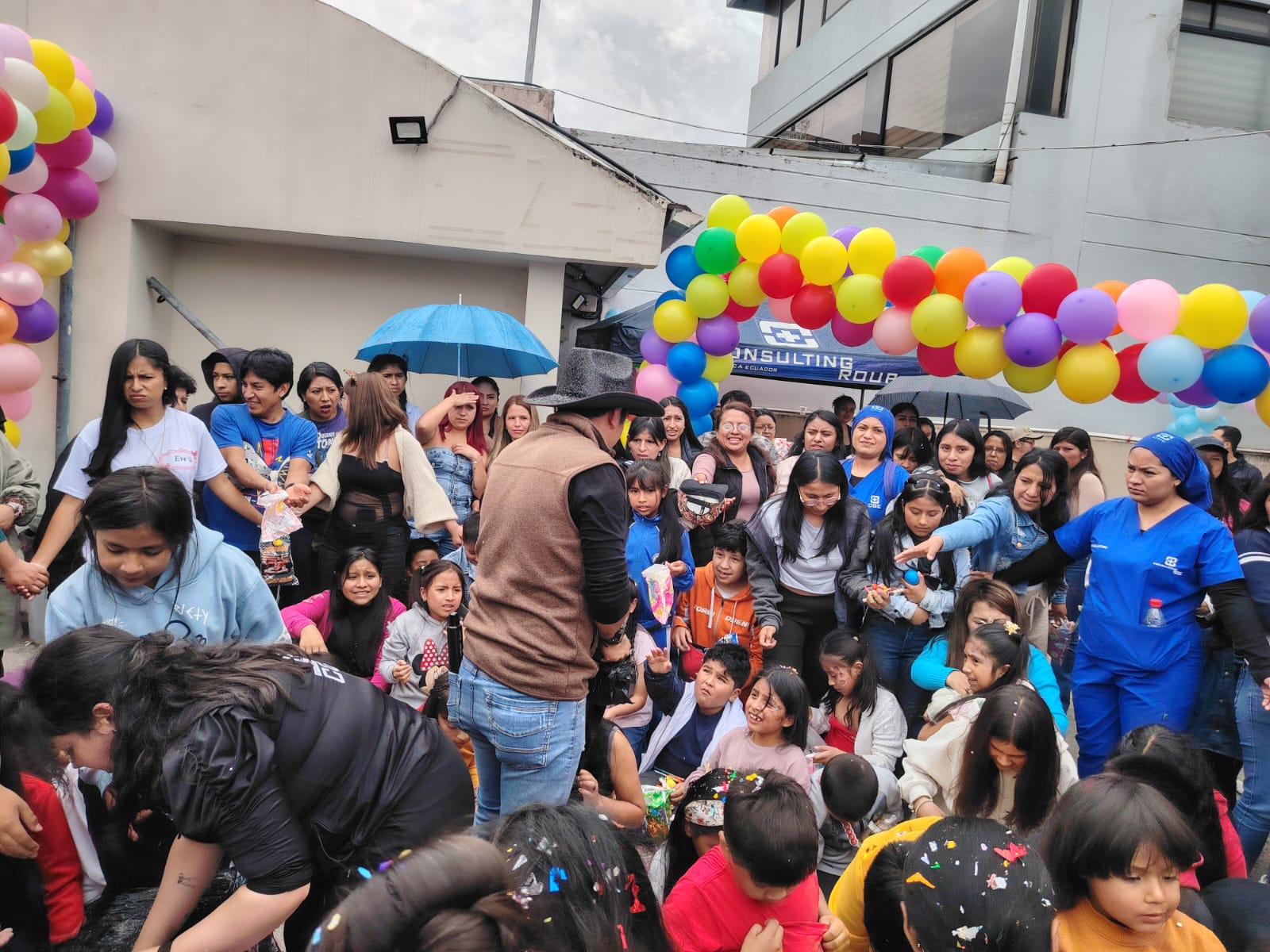Los hijos de nuestros consultinos fueron los protagonistas de una jornada llena de diversión y alegría