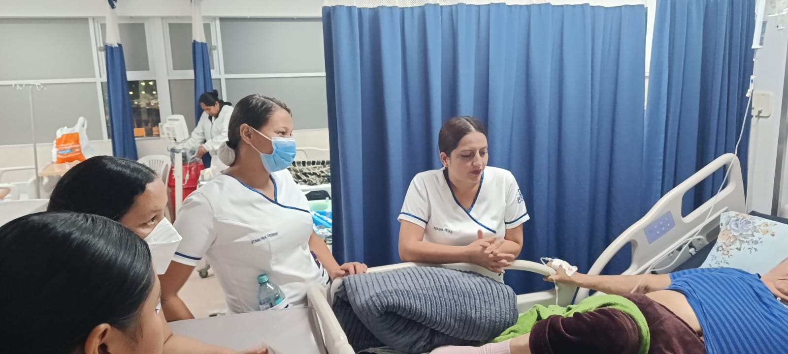 FORMACIÓN QUE TRASCIENDE LAS AULAS: ESTUDIANTES DE CGE FORTALECEN SUS CONOCIMIENTOS EN UN ENTORNO HOSPITALARIO REAL